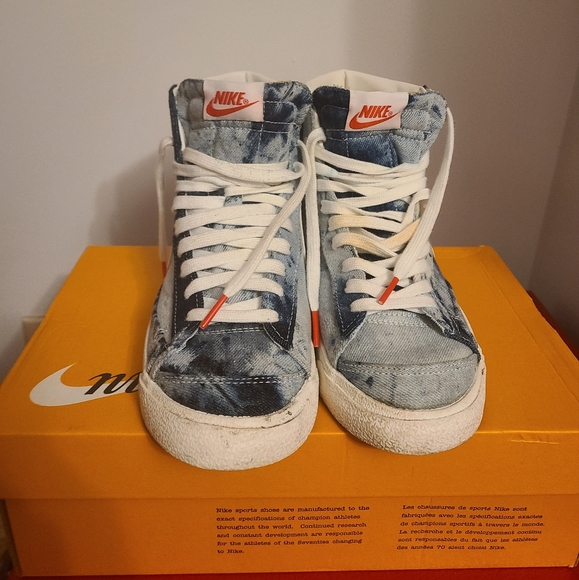 Wmns Blazer Mid '77 'Washed Denim' - Picture 3 of 7